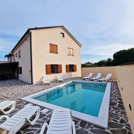 The Setting Sun Apartman